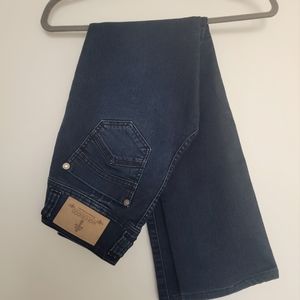 Colombian Butt Lifting / Enhancing Jeans